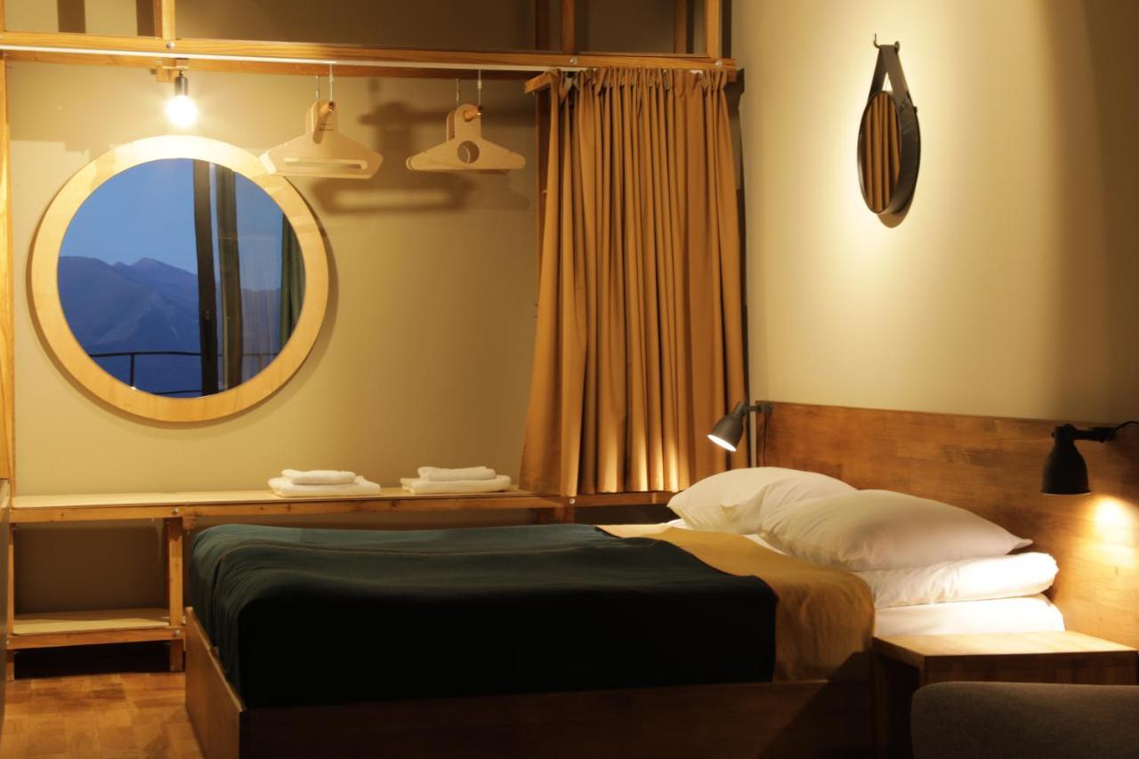 Quadrum Hotel Goedaoeri Buitenkant foto