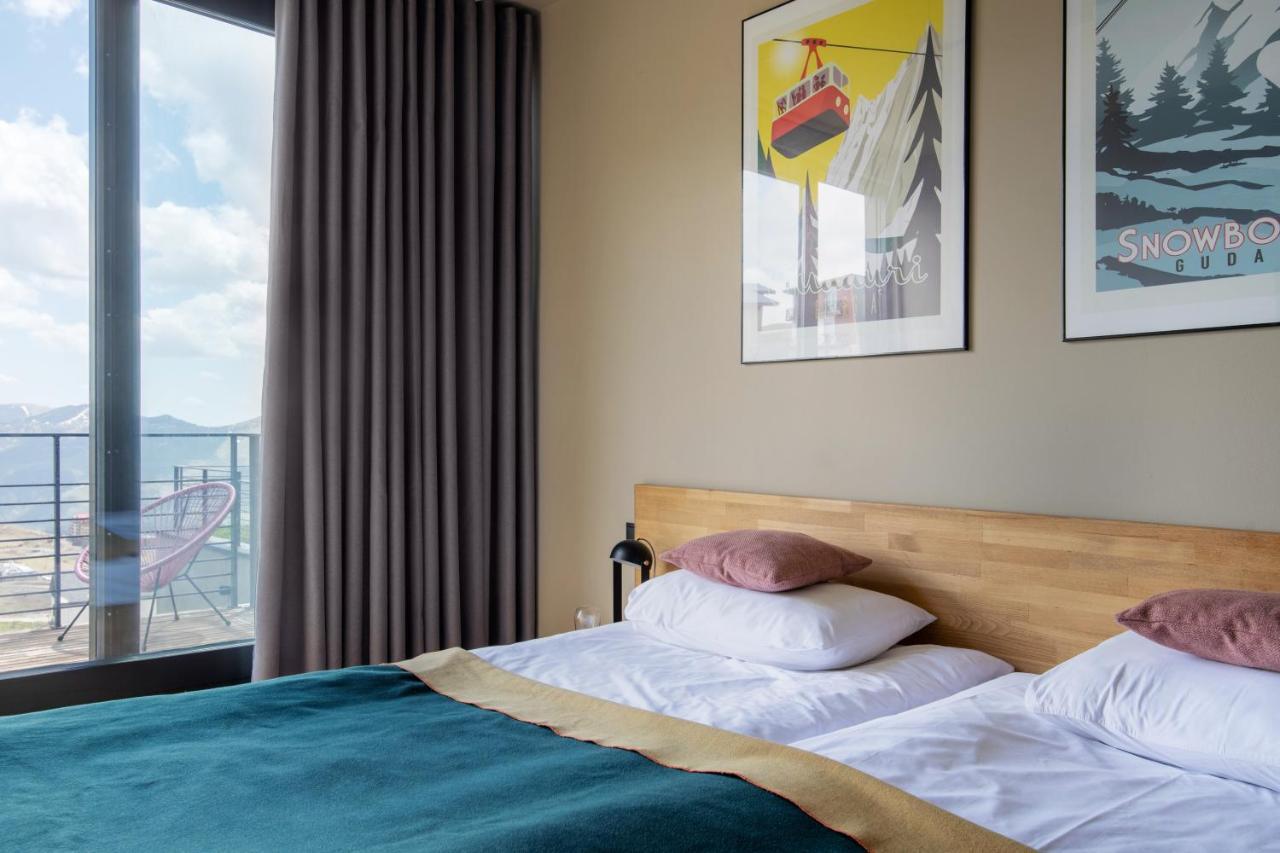 Quadrum Hotel Goedaoeri Buitenkant foto
