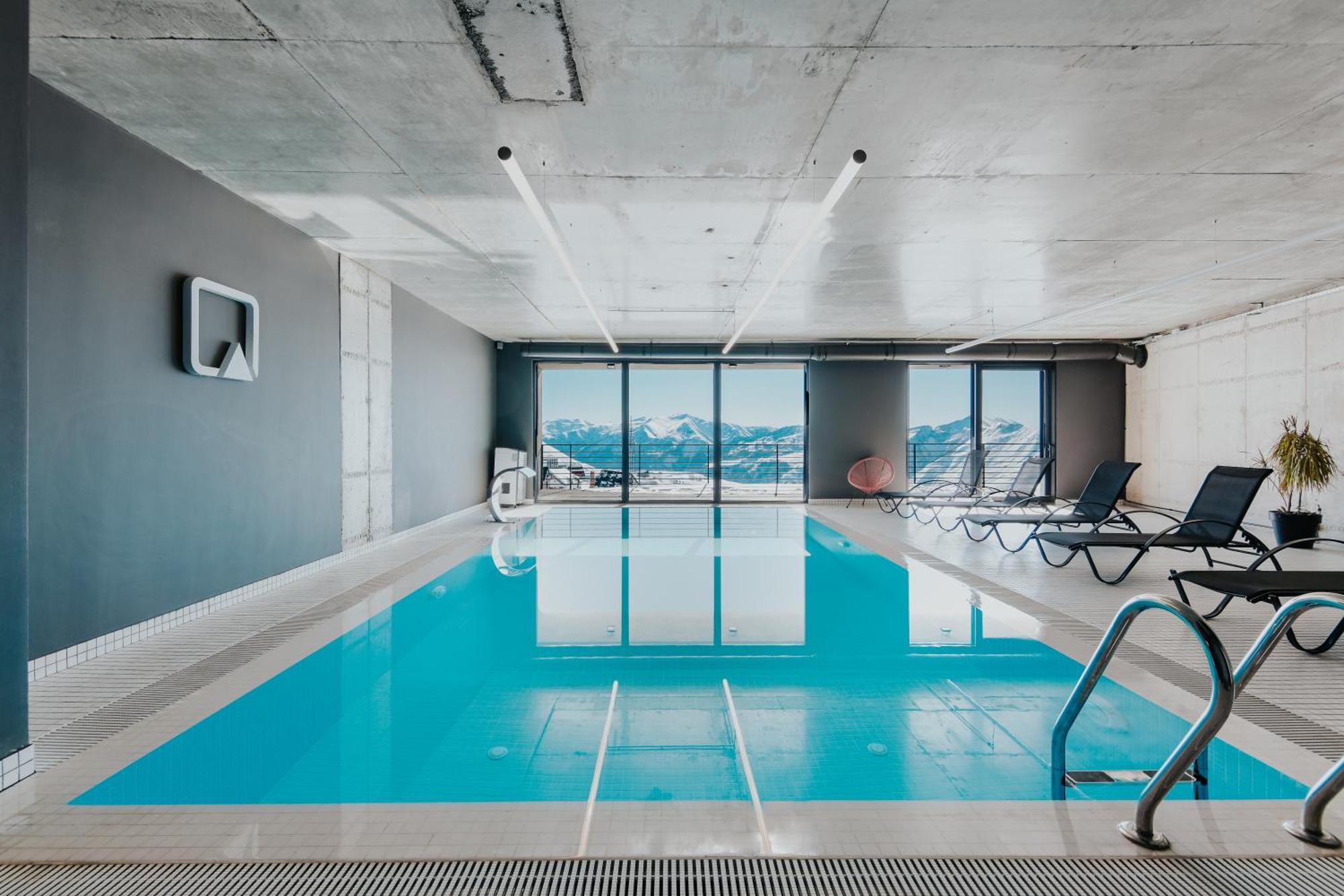 Quadrum Hotel Goedaoeri Buitenkant foto