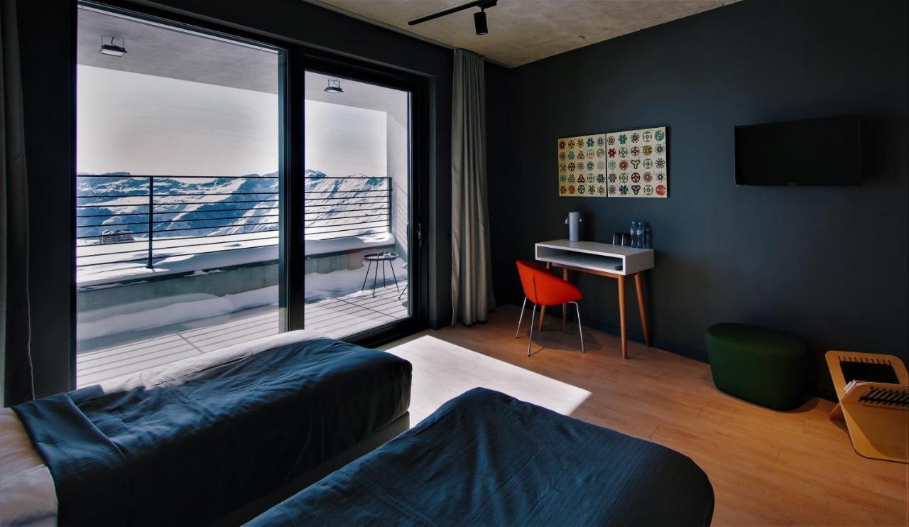 Quadrum Hotel Goedaoeri Buitenkant foto